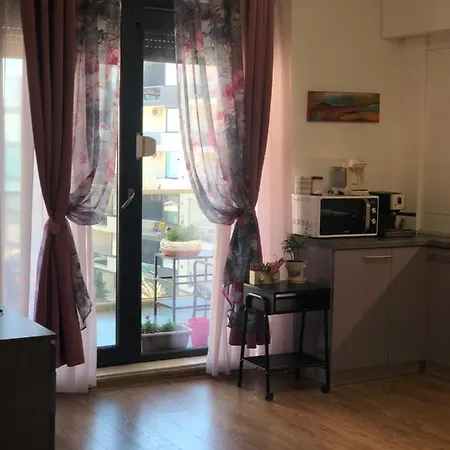 Lavand Eighteen Mamaia Năvodari