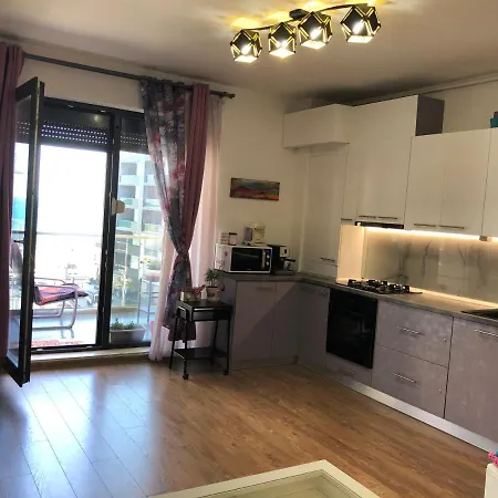 Lavand Eighteen Mamaia דירה *