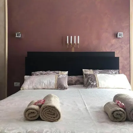 Lavand Eighteen Mamaia